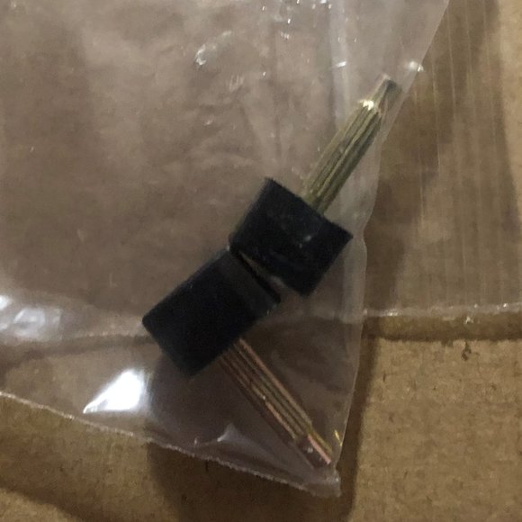 Brand New Le Chateau suede leather burgandy /wine heels - Picture 12 of 13